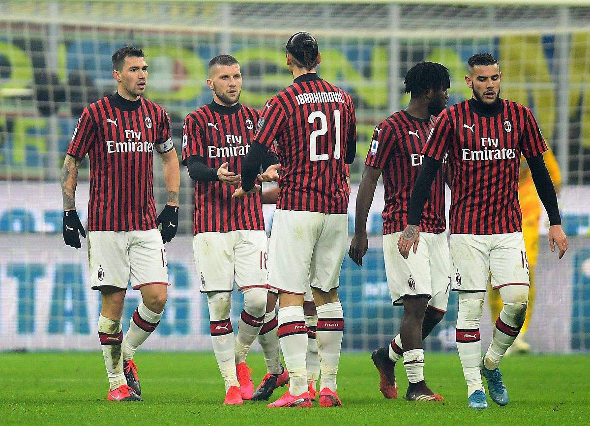 莫斯克拉手球送点，曼联获关键判罚