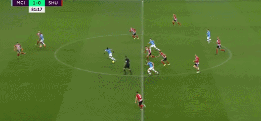 埃贝尔打趣：我看球时很安静而穆勒话很多，我不得不适应他（埃贝尔笑称：观赛我很安静，穆勒话多，我只能适应他）