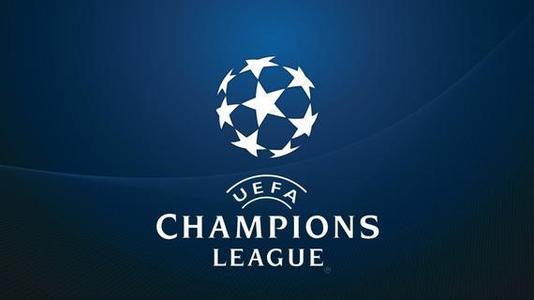 吴少聪女友晒足协杯冠军奖牌：男朋友带的苏州特产